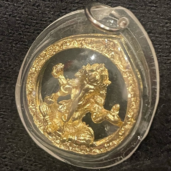 Thai Amulets in Protective Casing Gold plated over silver - Picture 3 of 6